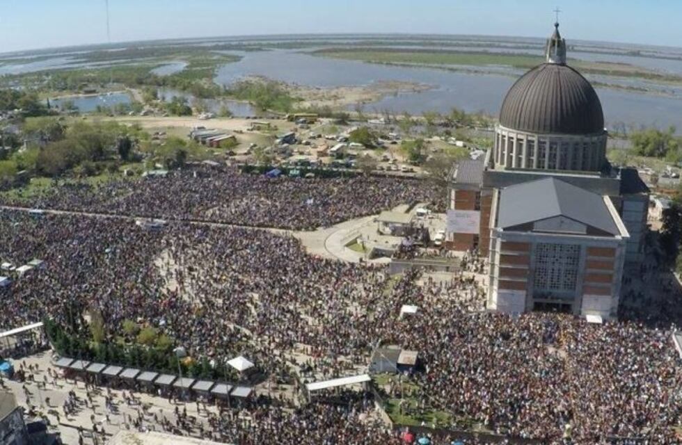 Miles de fieles participaron de la misa central para celebrar a la Virgen de San Nicolás