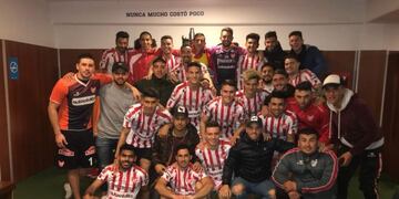 Festejo Albirrojo en el Kempes\u002E El miércoles, buscará repetir ante Sportivo para ser finalista del Súper 8\u002E