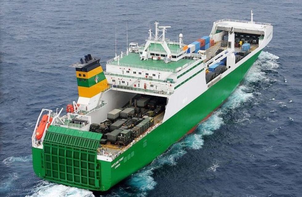 "Llegó la caballería", amarró buque con provisiones para los isleños