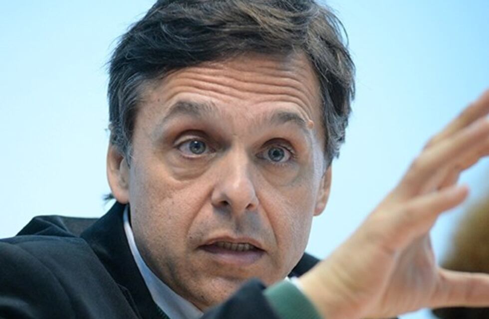 Para Giuliano "lo mejor que le puede pasar a Macri es perder esta elección"