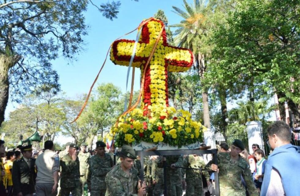 Comenzaron las celebraciones por la Cruz de los Milagros