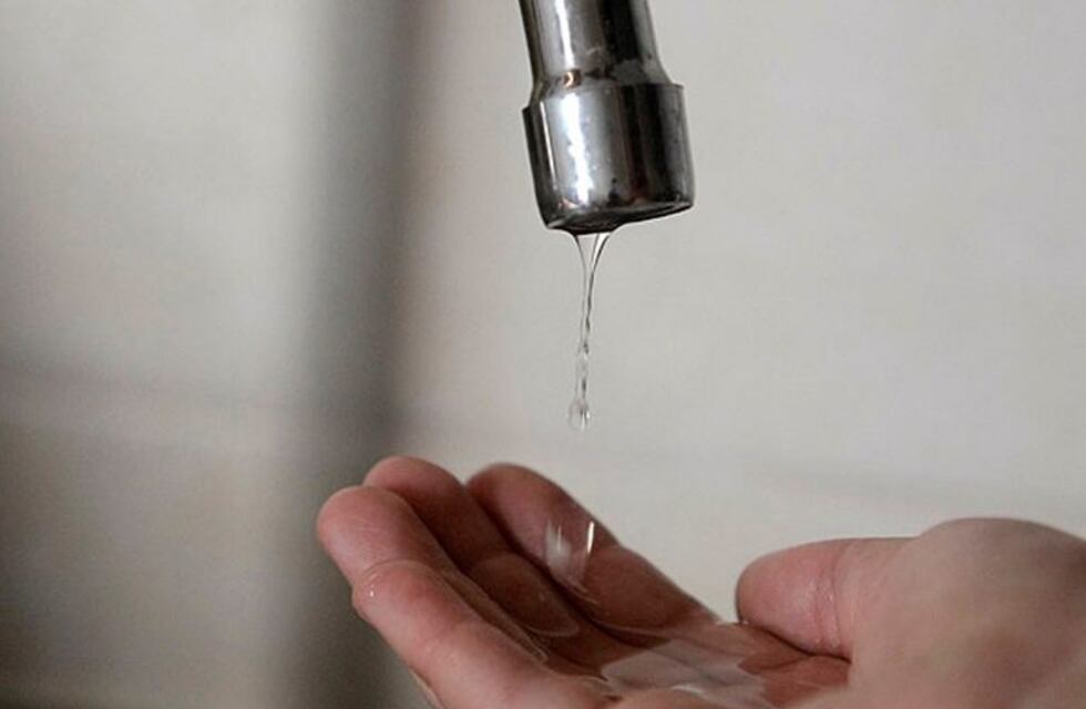 A la noche volvería el agua, mientras que Rada Tilly sufre una rotura del acueducto