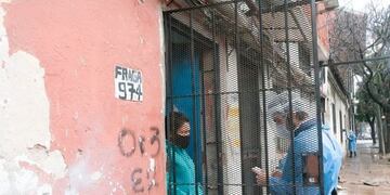 Coronavirus en la Ciudad: así es la recorrida por un barrio vulnerable para identificar casos\u002E (Prensa Ciudad)