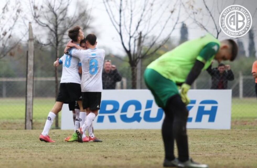 Los Juveniles de Belgrano y Talleres ganaron sólo dos partidos contra los equipos de Avellaneda