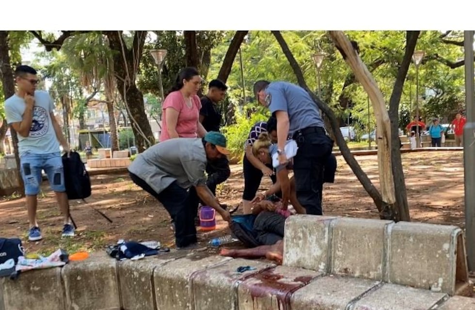 Buscan a parientes de Esteban Braantz, apuñalado en la Plaza San Martín