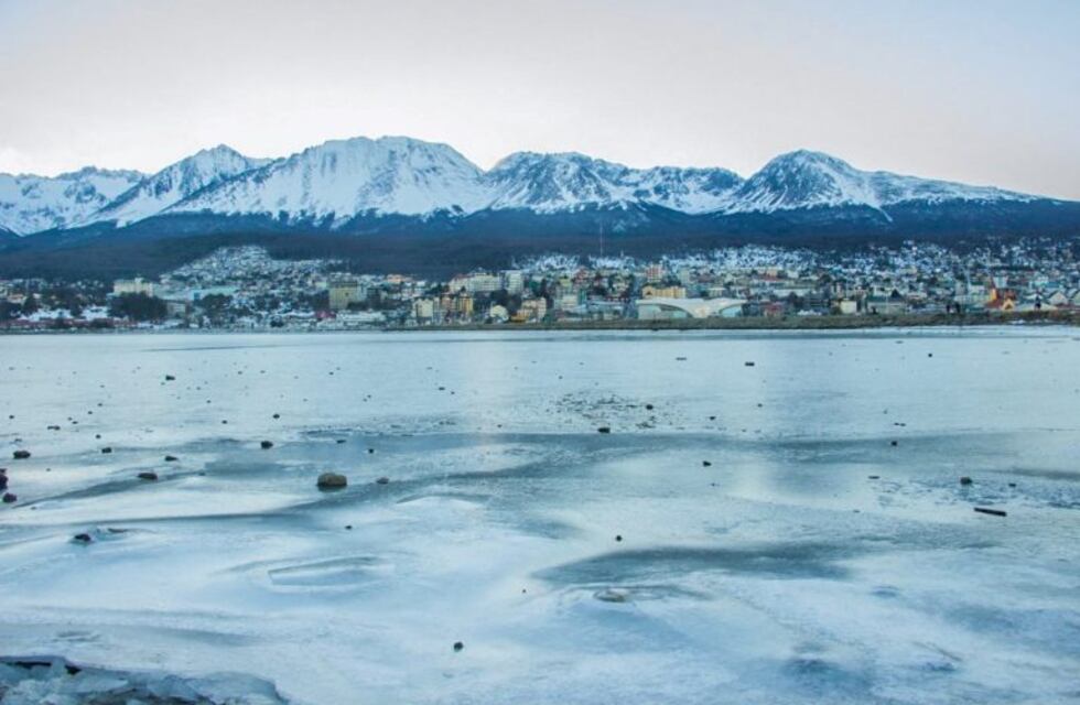 Rescate de dos turistas en bahía Encerrada