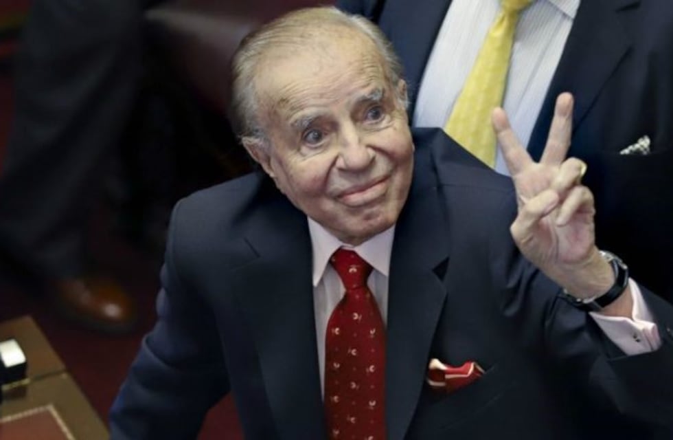Menem por error votó en contra para que Macri pueda salir del país en 2019