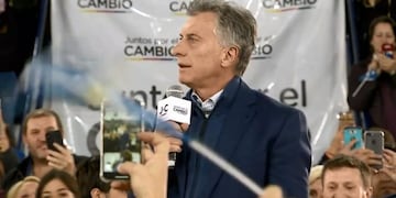El líder de Cambiemos apareció en el escenario alrededor de las 19\u002E15\u002E (Facebook)