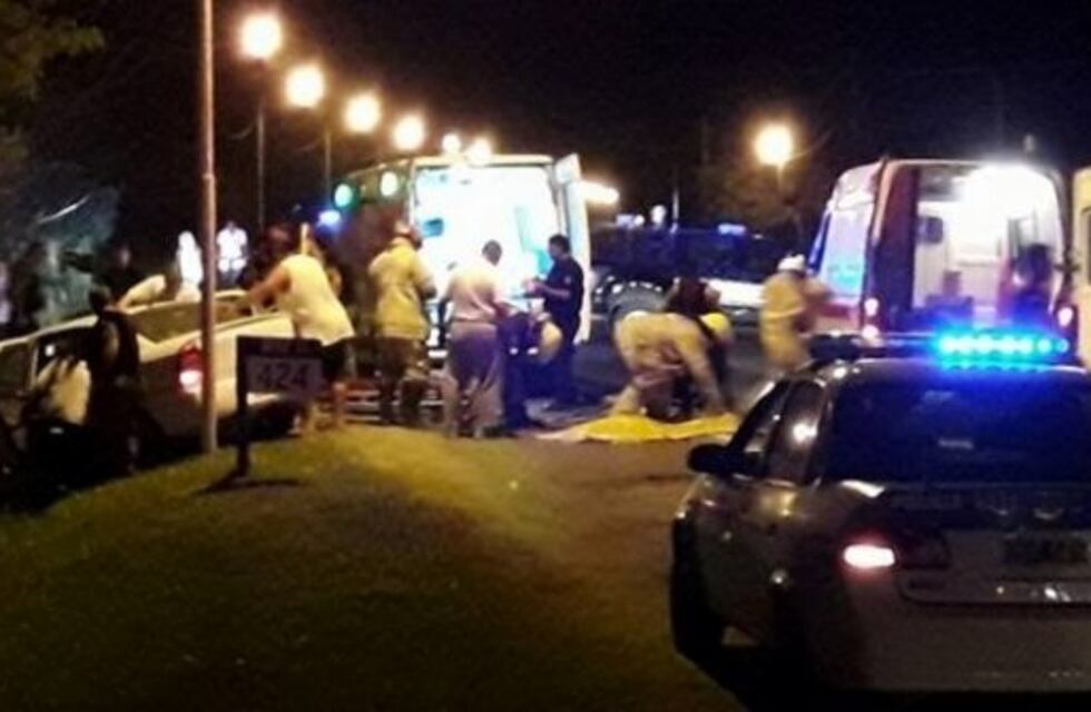 Robó un automóvil, fue perseguido por la policía y terminó herido en grave estado