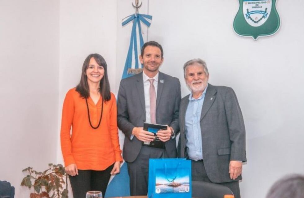 Autoridades del Congreso Nacional firmaron un convenio para capacitar a empleados municipales