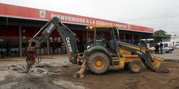 Obras de pavimentación terminal de ómnibus Arroyito