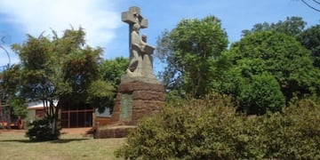 Concepción de la Sierra monumento a la inmigración\u002E