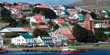 Condenaron a Telecom por cobrar una llamada a Malvinas como