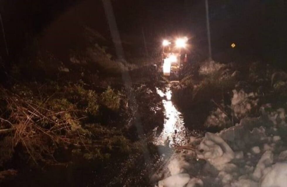 Continúa el corte en Siete Lagos por un nuevo derrumbe