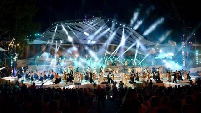 La Fiesta de la Vendimia vuelve al teatro griego "Chacho" Santa Cruz en San Rafael.