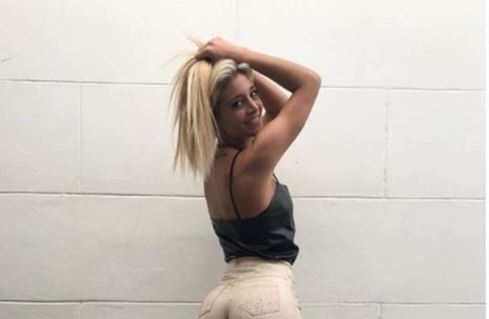 El topless de Sol Pérez por haber alcanzado casi dos millones de seguidores