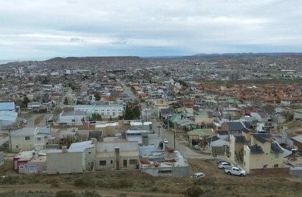 Llegaron 300 aisladores de alta tensión