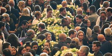 Genoa (Italy), 18/08/2018\u002E- Italian Premier Giuseppe Conte (R) attends the State funeral for the victims of the Genoa highway-bridge-collapse disaster, in Genoa, Italy, 18 August 2018\u002E The Morandi bridge partially collapsed on 14 August, killing at least 41 people\u002E (Italia, Génova) EFE/EPA/LUCA ZENNARO