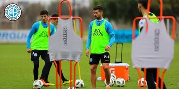 El Fede Lértora, quien renovó contrato por tres años más, firme en el medio Celeste\u002E