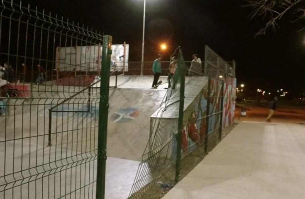 Caminaba por un skatepark y le dispararon: ¿fue un ajuste de cuentas?