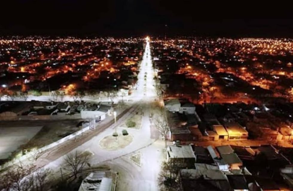 Pidieron al Gobernador que suspenda el cargo por alumbrado público que afecta a 12 comunas