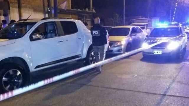 Delincuentes balearon la camioneta del vicepresidente de Newell's, Cristian D'Amico.
