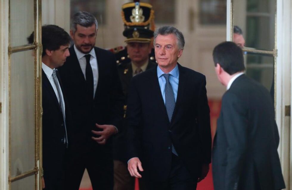 El Gobierno oficializó la extensión por seis meses de la deuda de corto plazo