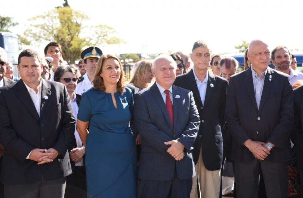 Lifschitz: "La Bandera representa la unidad de los argentinos"