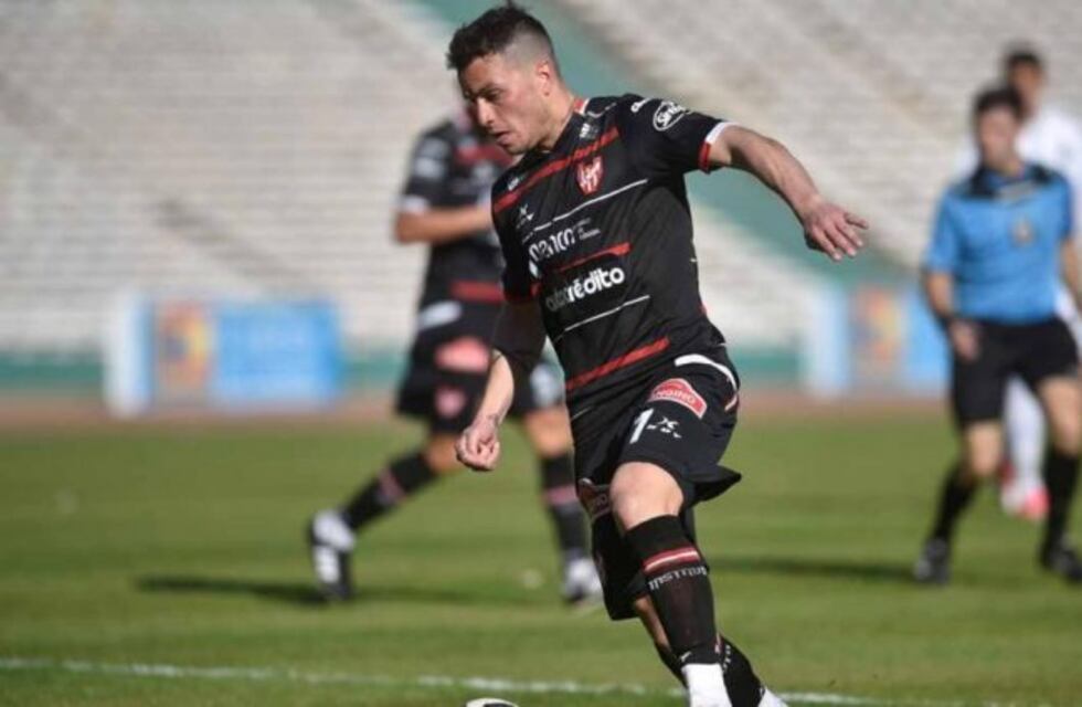 A Emiliano Ellacopulos también le redujeron la sanción y está disponible en Instituto