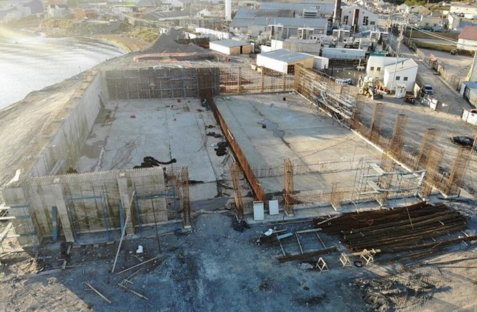 La gestión Bertone comienza la construcción de la planta sanitaria de la margen sur