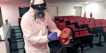 El plantel de Estudiantes se realizó los testeos