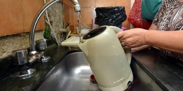 Servicio de agua potable. (Foto: Patricio Caneo / archivo Los Andes).