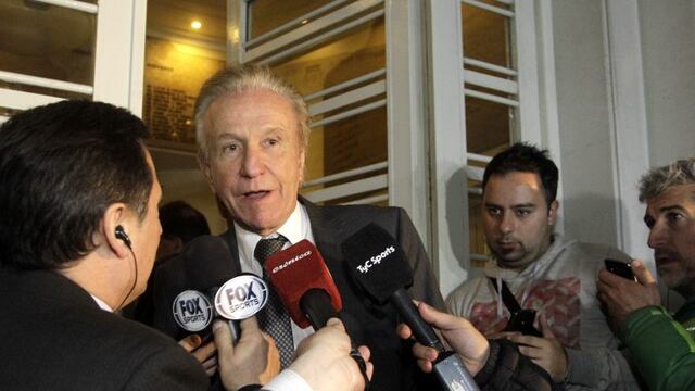 DYN202, BUENOS AIRES 22/08/2016, REUNION EN LA AFA POR EL INICIO DEL CAMPEONATO. FOTO: DYN/ALBERTO RAGGIO. buenos aires alberto piotti debate por el comienzo inicio del campeonato de futbol futbol dirigentes de los clubes