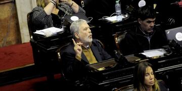 DYN610, BUENOS AIRES 26/07/17, SESION DE DIPUTADOS DONDE SE TRATA EL DESAFUERO DE JULIO DE VIDO\u002EFOTO:DYN/PABLO AHARONIAN\u002E congreso nacional julio de vido parlamento sesion desafuero diputado kirchnerista sesion diputados desafuero sesiones