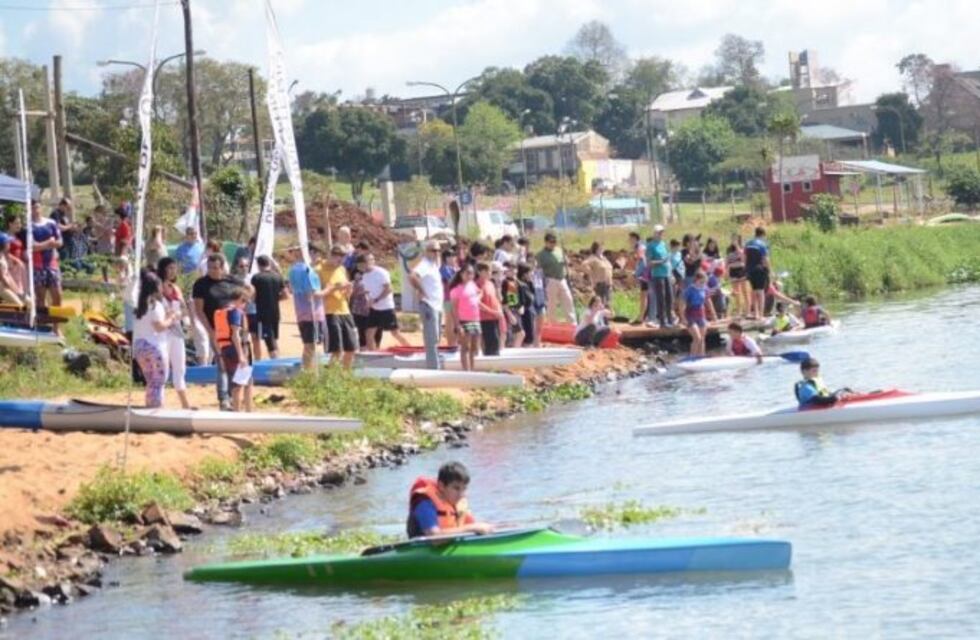 En Posadas se disputa la primera fecha regional del Campeonato de Canotaje