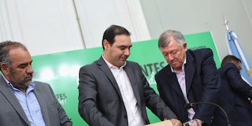 Apertura de sobre para la ruta que une Sauce y Esquina