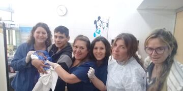 A punto de dar a luz, no llegaba a la maternidad y tuvo a su hijo en un centro de salud (Municipalidad de Rosario)