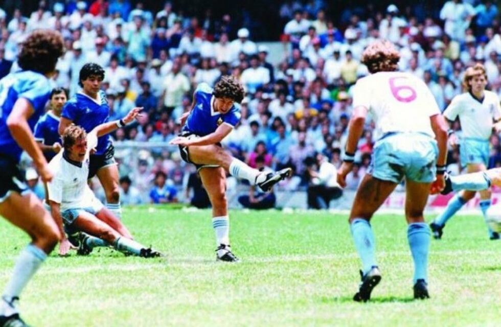 El Chino Tapia quiere recuperar su camiseta a 34 años de Argentina-Inglaterra en México '86