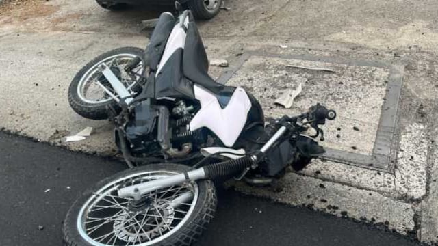 Motociclista hospitalizado tras un fuerte choque en San Antonio