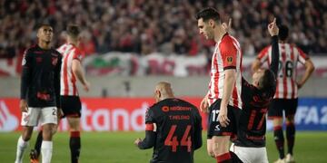 El festejo del final, con Estudiantes eliminado de la Copa Libertadores.