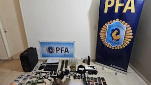 Detuvieron a un adolescente de 16 años que planeaba un tiroteo en un colegio en Caballito