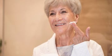 Cómo cuidar la piel después de los 80.