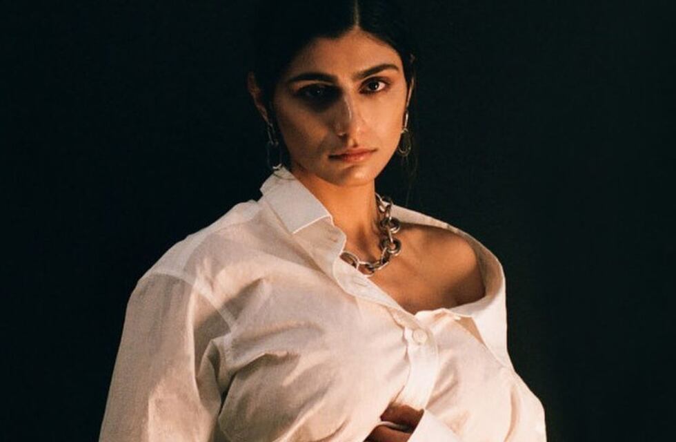 Mía Khalifa deslumbró a sus seguidores en Instagram con un conjunto rosa que la deja al descubierto