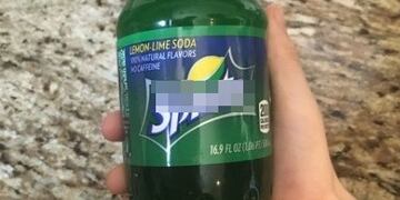 Prueba clave: se trata de una botella de gaseosa de plástico de la marca Sprite\u002E Pero adentro no tenía el líquido transparente que identifica a la gaseosa\u002E