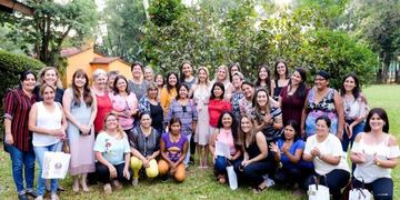 Fabiola Yáñez en el encuentro con mujeres de Misiones dedicadas al trabajo social\u002E (Misiones Online)