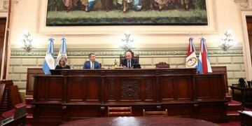 Bonfatti y Urribarri encabezaron la reunión del os legisladores\u002E