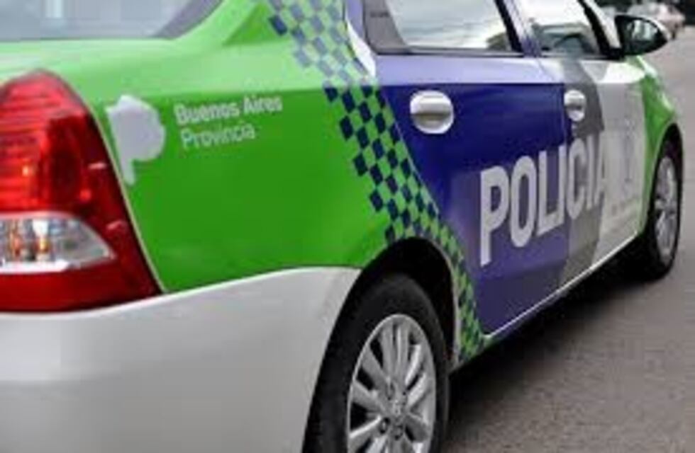 Mató a su madre y su padrastro y convivió con los cuerpos