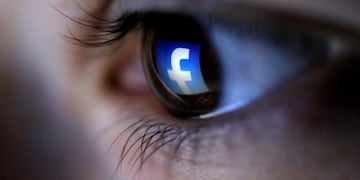 Ilustración Facebook (Foto: REUTERS/Dado Ruvic/Illustration)