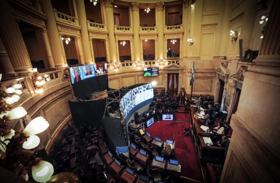 El Senado sesiona con más senadores en el recinto para tratar la quita de coparticipación a la Capital