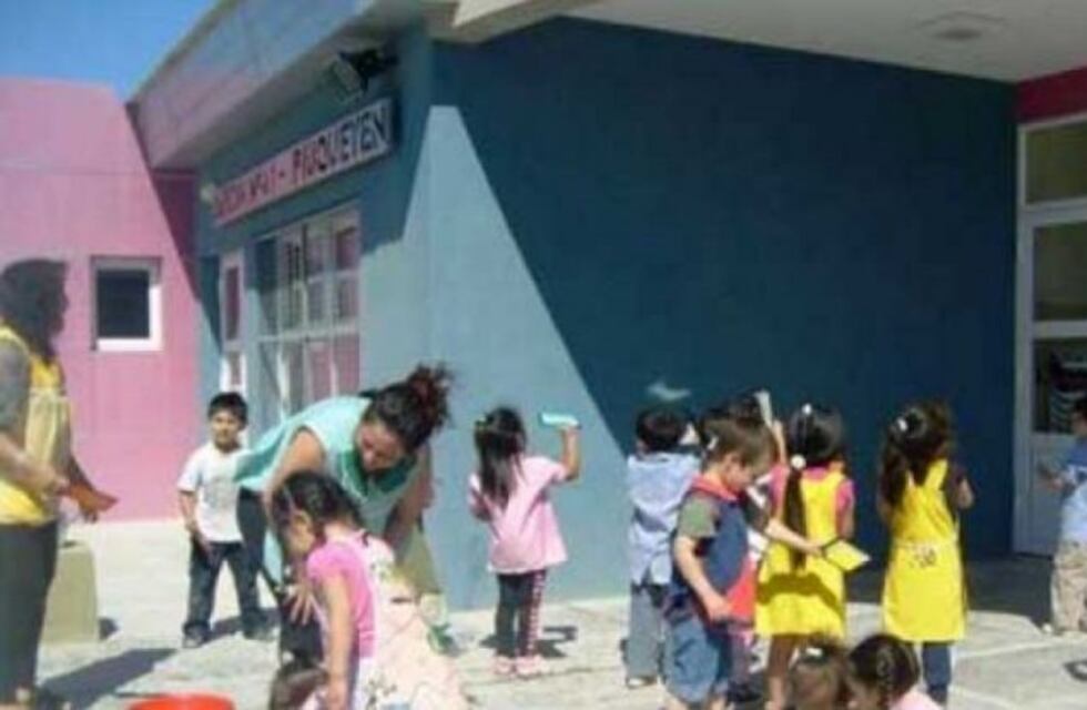 "Radio Pasillo" en jardines de Iguazú para mejorar el habla de los nenes